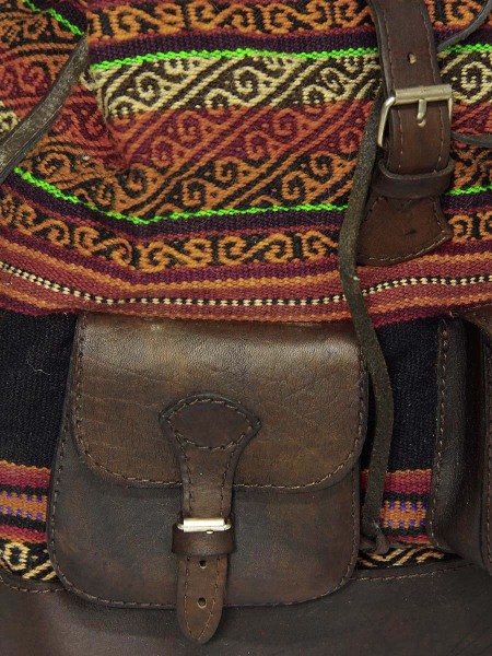 Lederrucksack-Damen-mit-Aussentasche