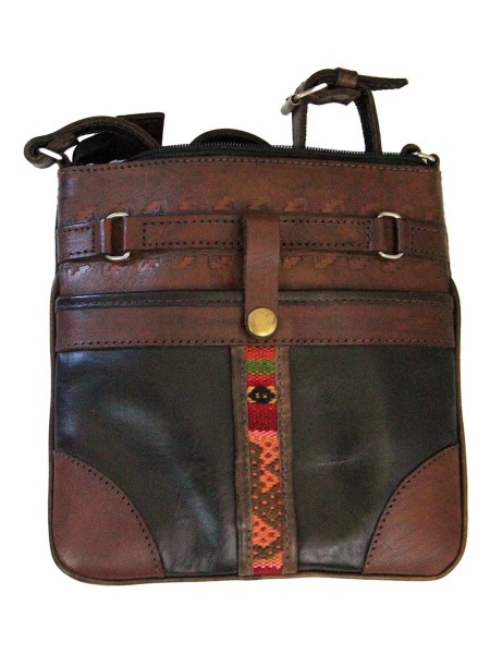 Handgefertigte-Boho-Tasche-Leder