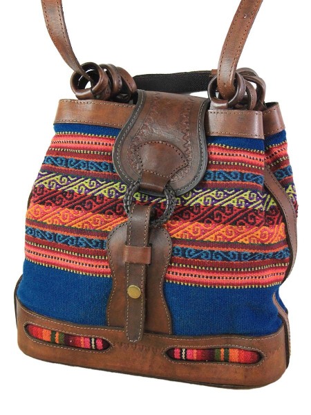 Handgefertigter-Lederrucksack-Damen